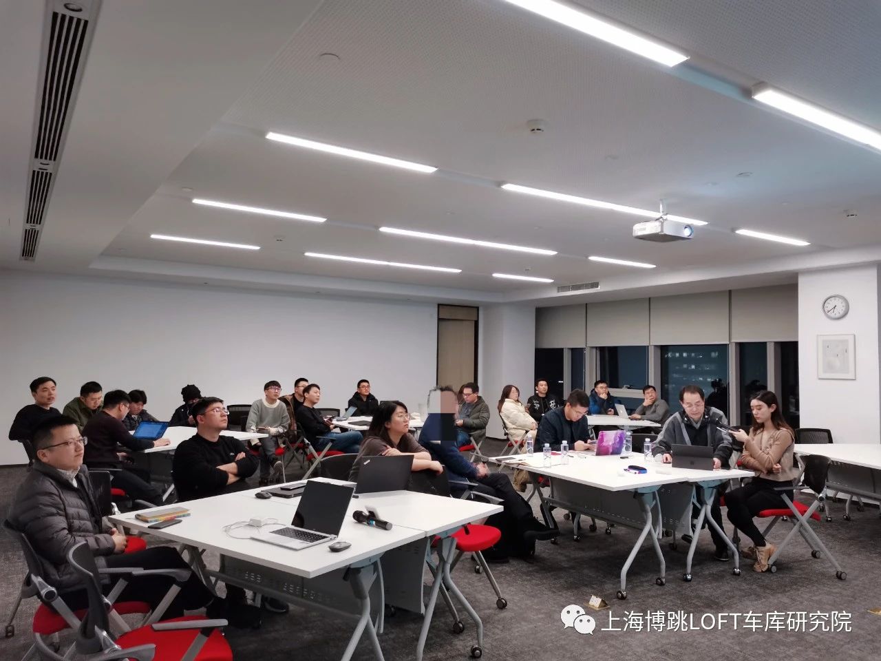 河南杭州LOFT车库专题会